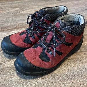 Walking/Hiking Boots